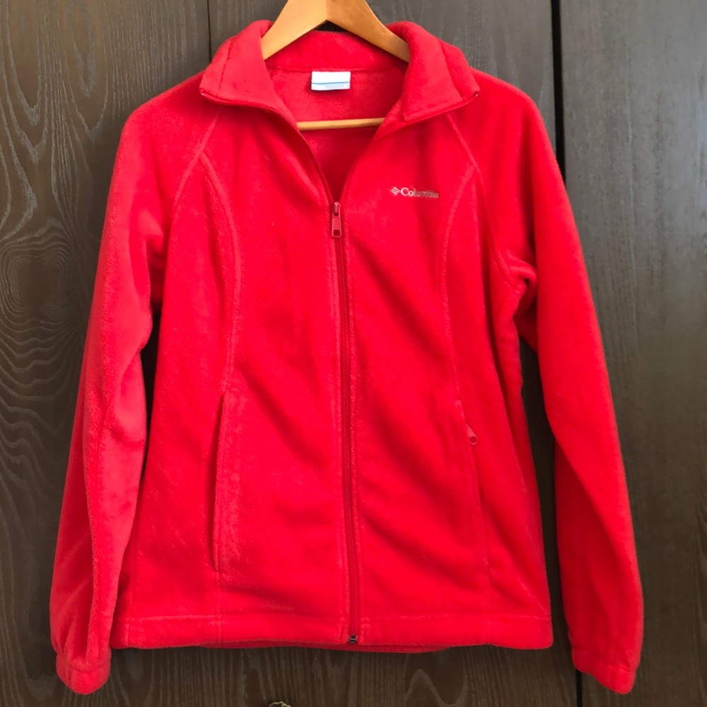 COLUMBIA SIZE SMALL RED FLEECE NWOT - Full Zip 2 Front/2 inside pockets  - #067